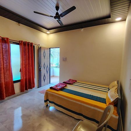 Omkar Beach Resort มัลวาน ภายนอก รูปภาพ